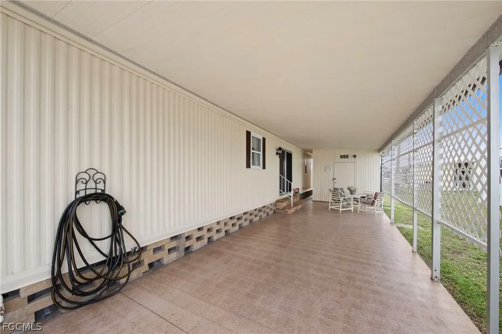 3148 Indian Village Lane North Fort Myers FL 33917