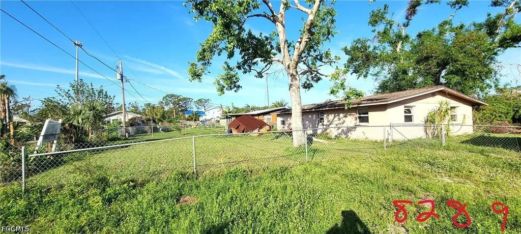 8289 Pelican Road Englewood FL 34224