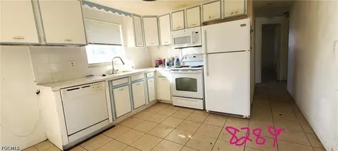 8289 Pelican Road Englewood FL 34224