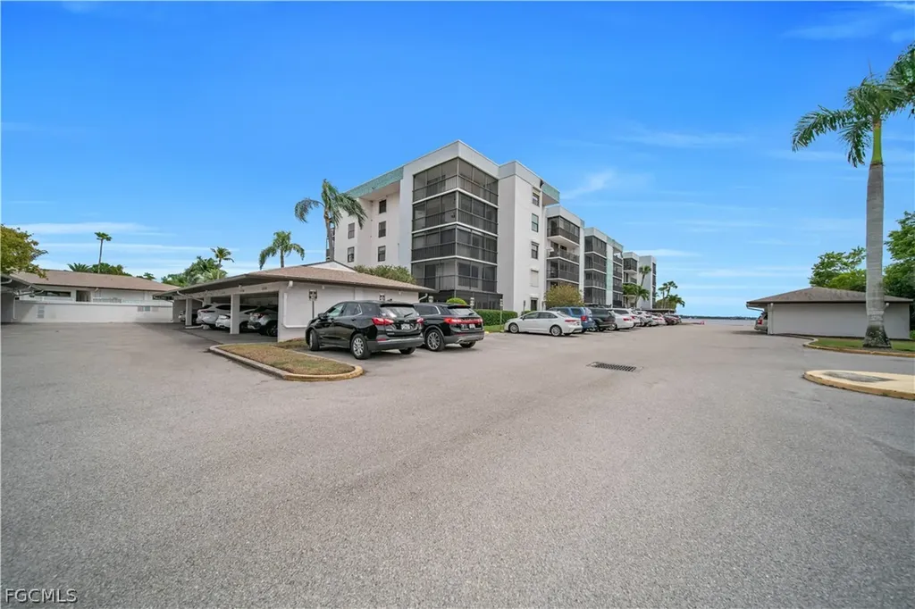 3490 N Key Drive North Fort Myers FL 33903