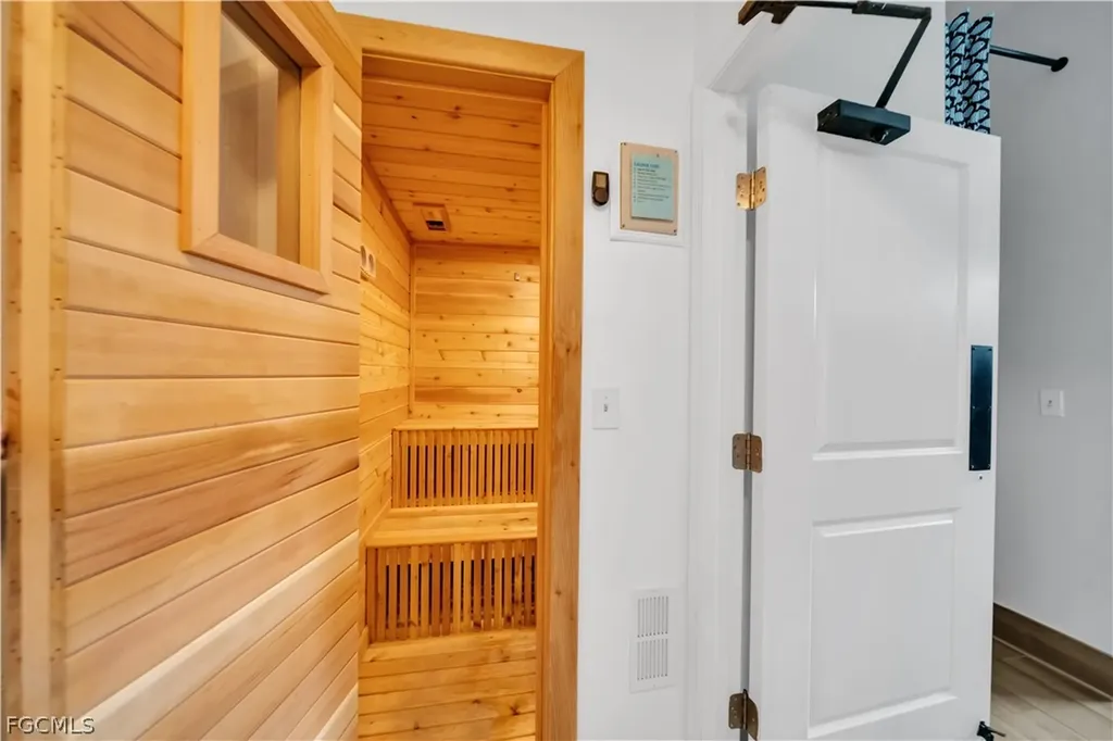 3490 N Key Drive North Fort Myers FL 33903