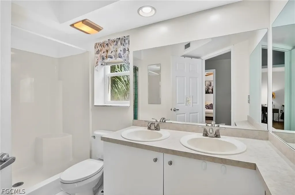 15405 Cedarwood Lane Naples FL 34110