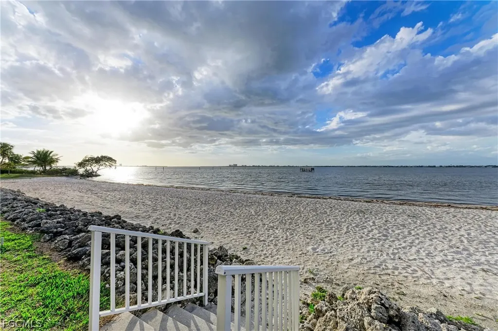 14813 Laguna Drive Fort Myers FL 33908