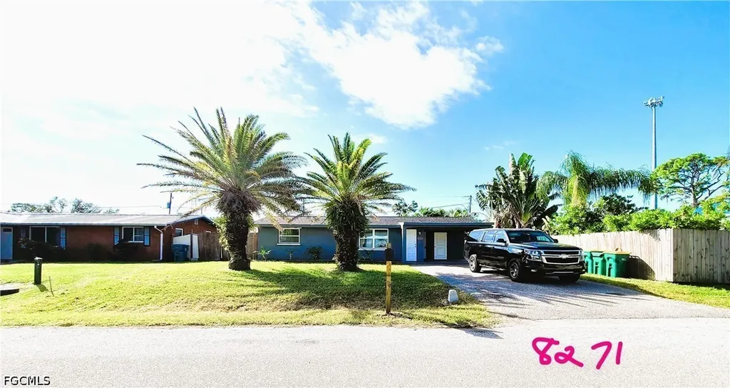 8271 Pelican Road Englewood FL 34224