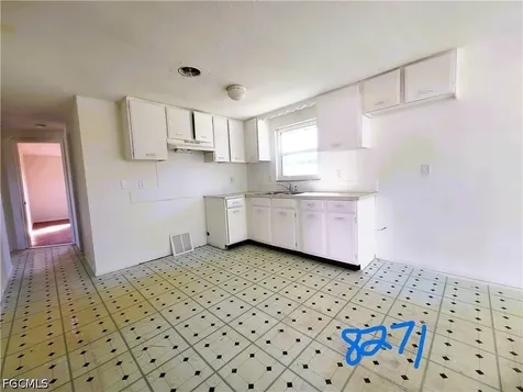 8271 Pelican Road Englewood FL 34224
