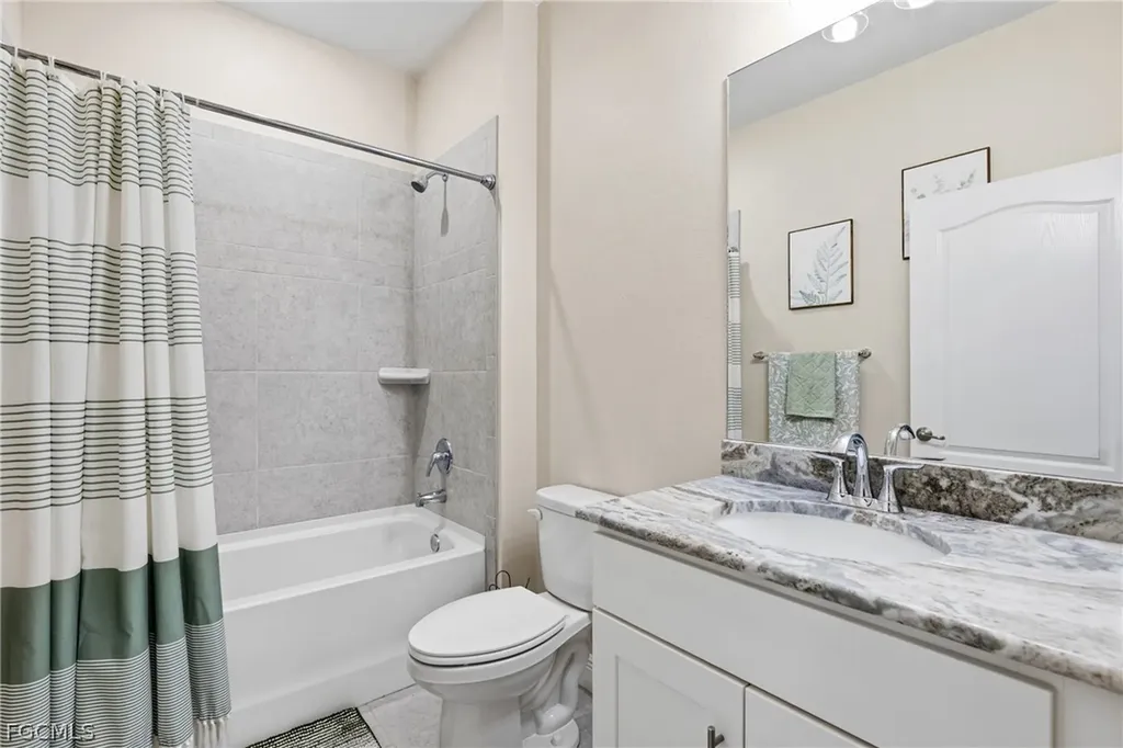 512 NW 4th Street Cape Coral FL 33993