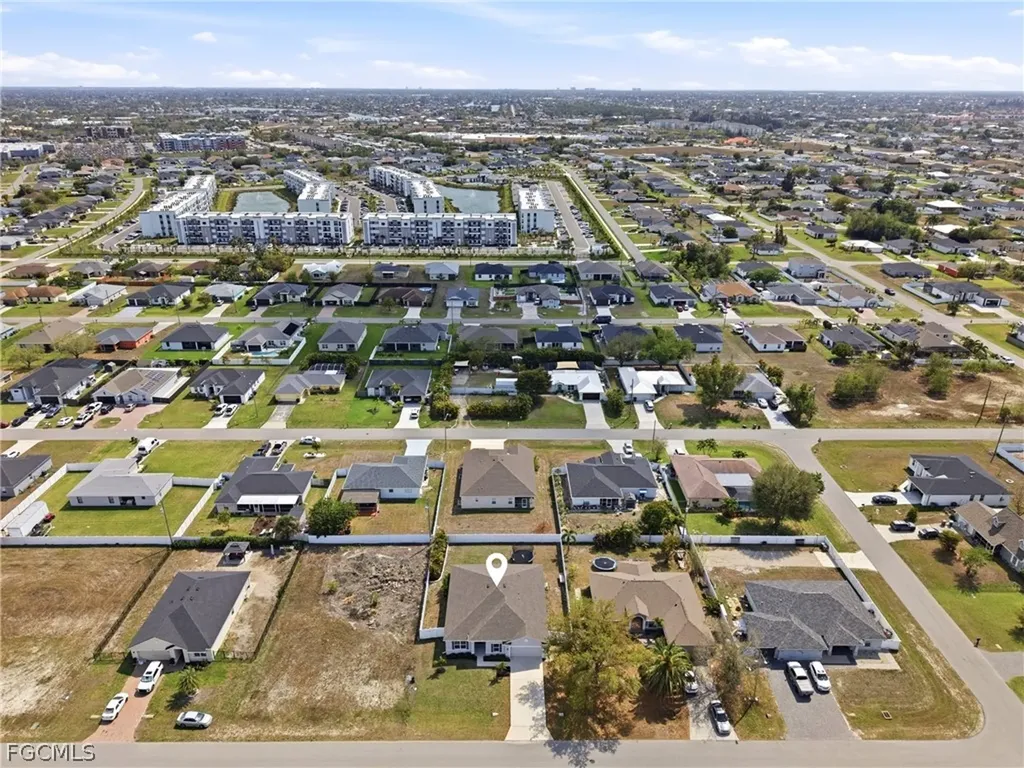 512 NW 4th Street Cape Coral FL 33993