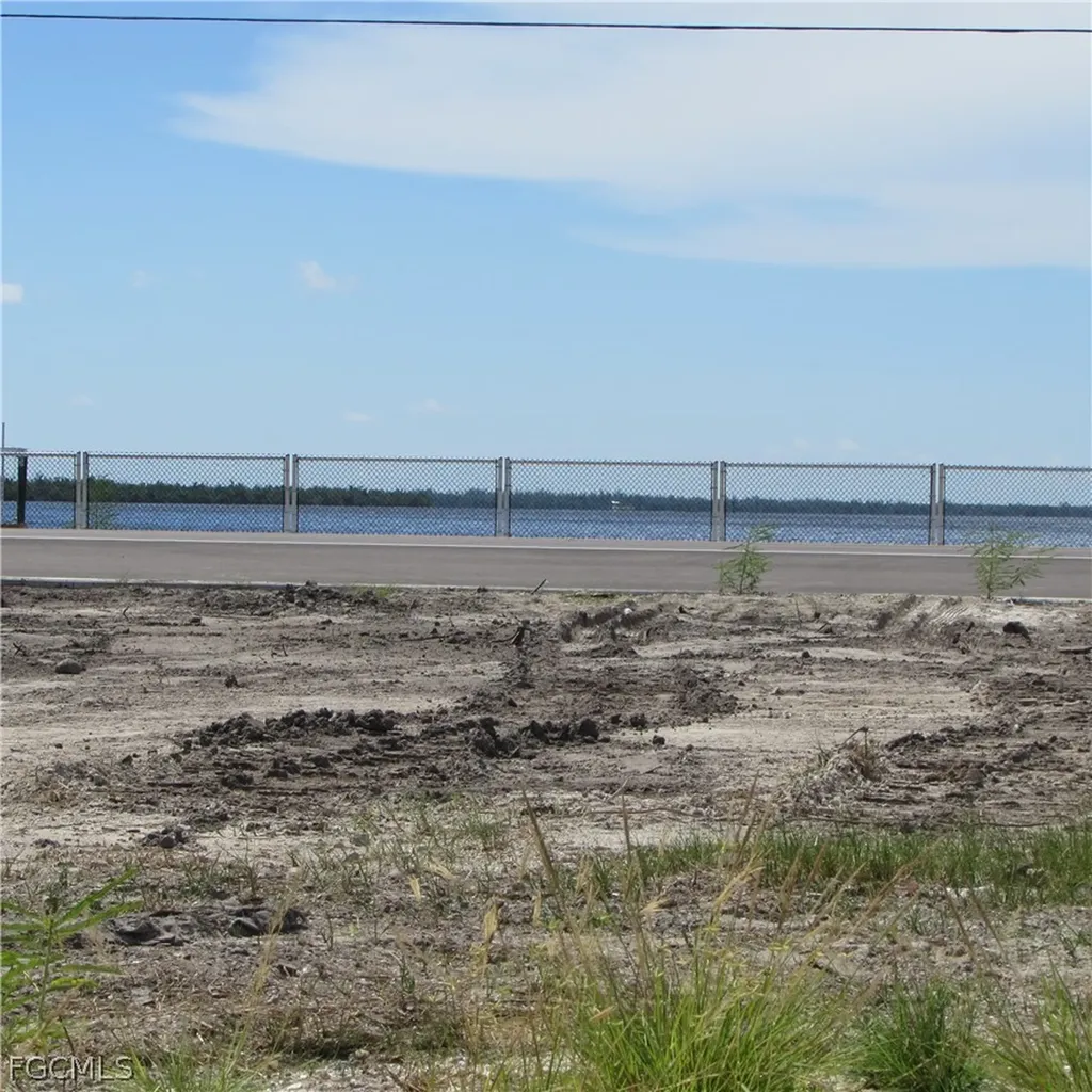 4195 Pine Island Road NW Matlacha FL 33993