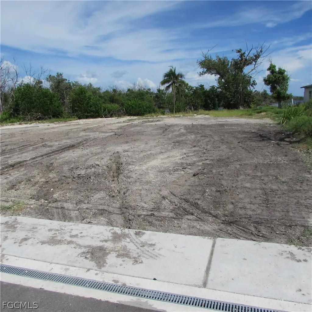 4195 Pine Island Road NW Matlacha FL 33993