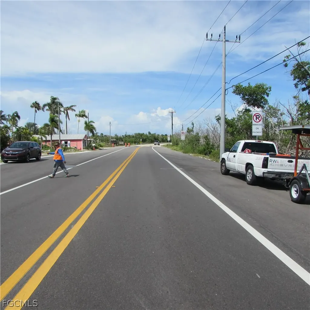 4195 Pine Island Road NW Matlacha FL 33993