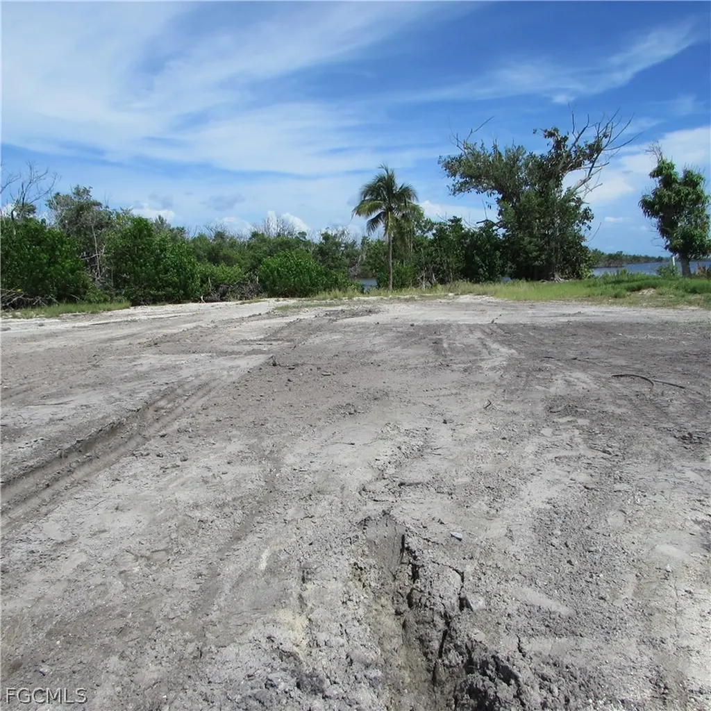 4195 Pine Island Road NW Matlacha FL 33993