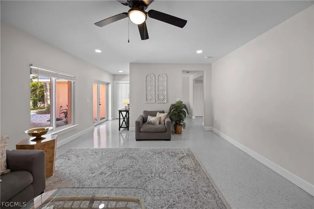 887 Casa Ybel Road Sanibel FL 33957