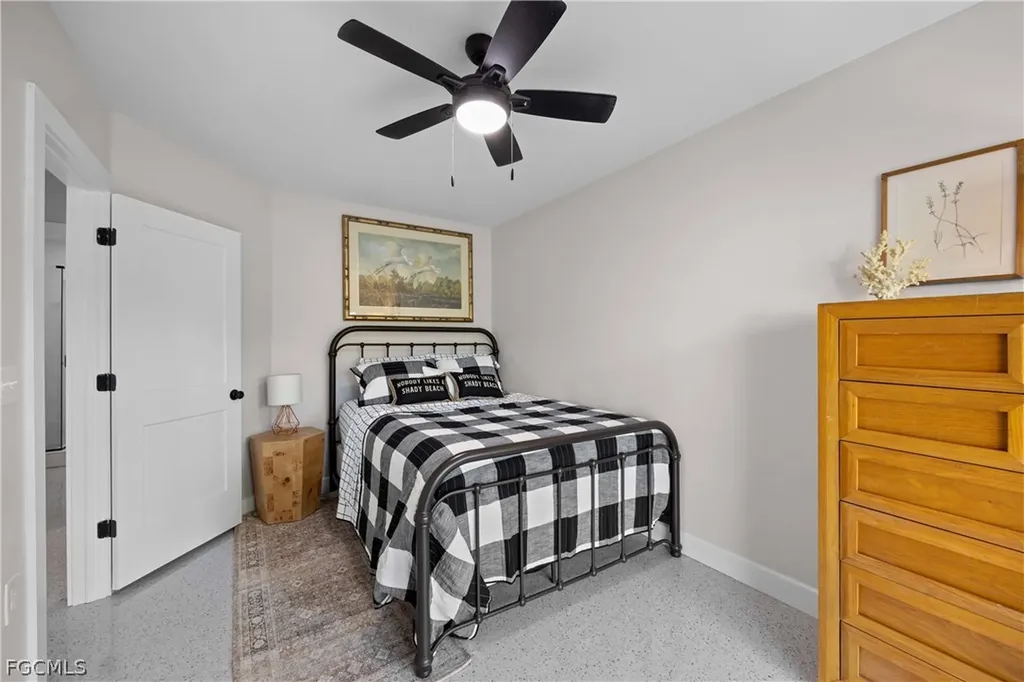 887 Casa Ybel Road Sanibel FL 33957