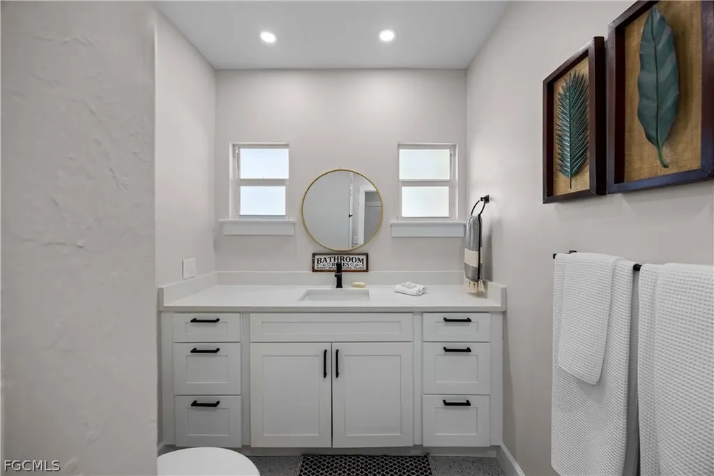887 Casa Ybel Road Sanibel FL 33957