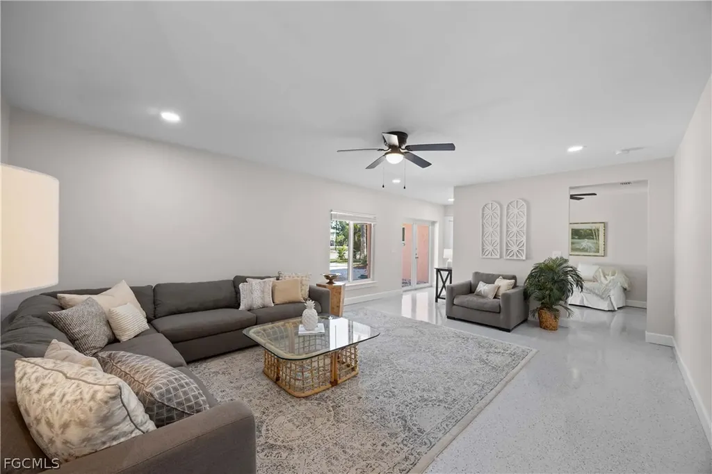887 Casa Ybel Road Sanibel FL 33957