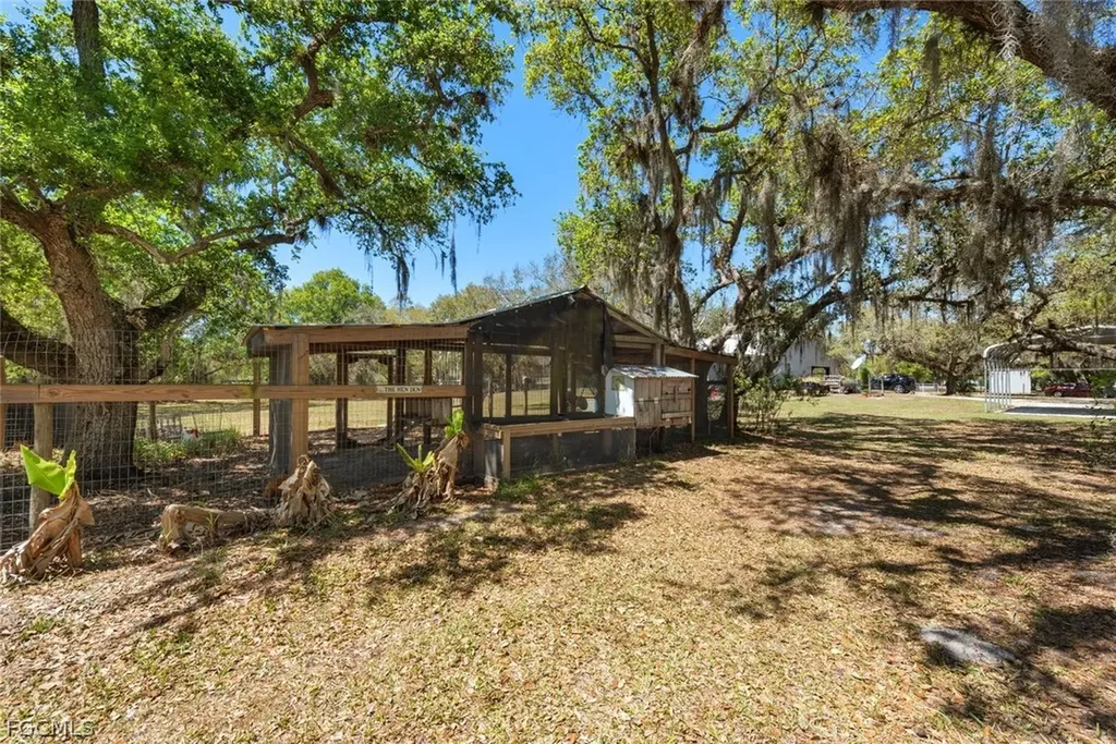 1767 Pollywog Crossover Road Labelle FL 33935