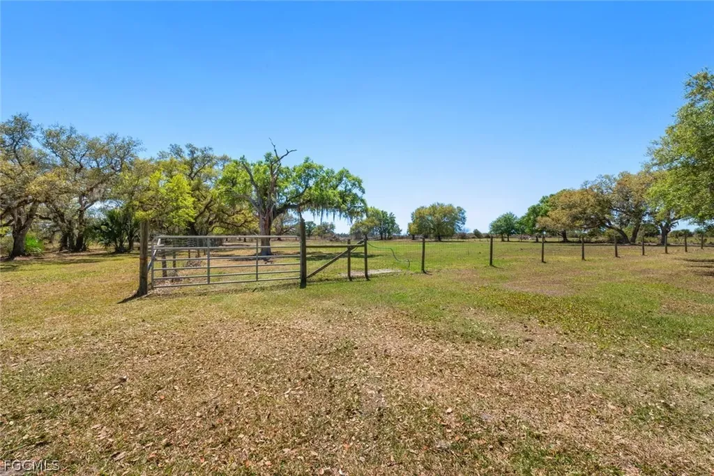 1767 Pollywog Crossover Road Labelle FL 33935