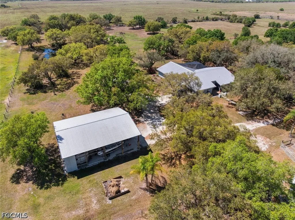 1767 Pollywog Crossover Road Labelle FL 33935