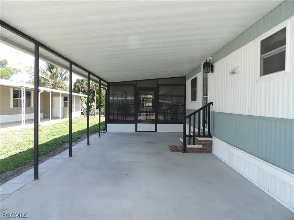 113 Lantern Lane North Fort Myers FL 33917