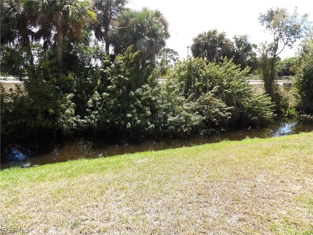 113 Lantern Lane North Fort Myers FL 33917
