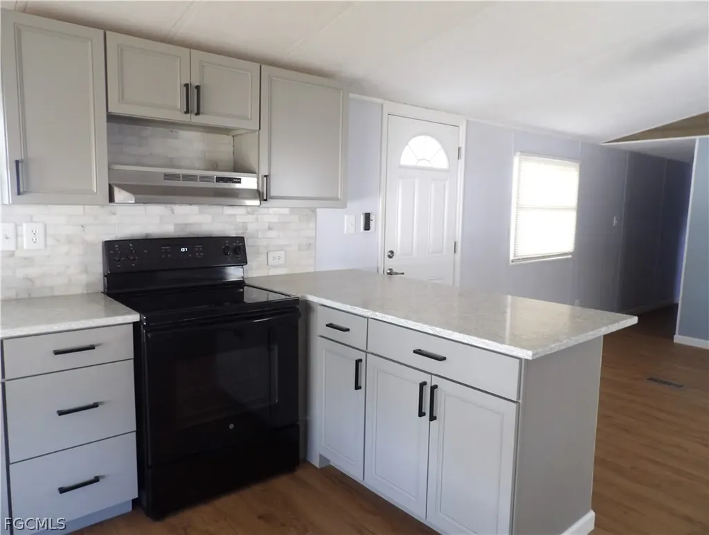 113 Lantern Lane North Fort Myers FL 33917