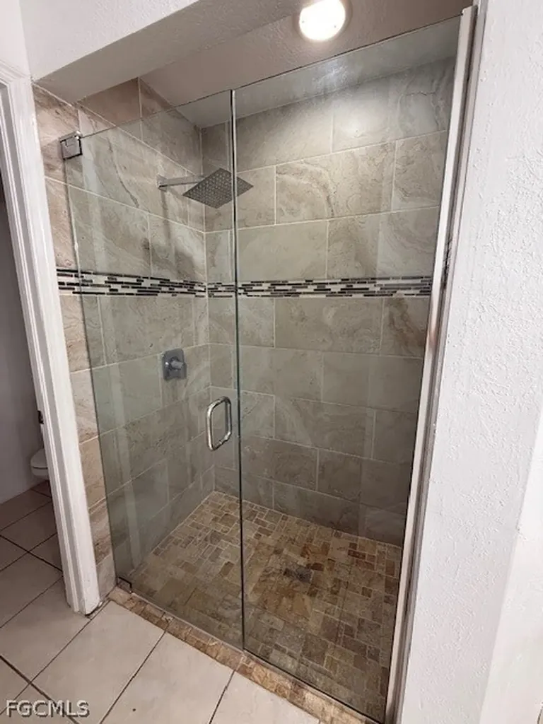 3925 E Gator Circle Cape Coral FL 33909