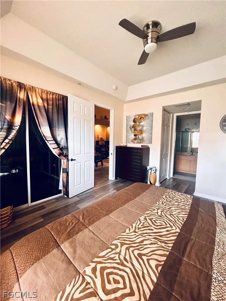1137 Van Loon Commons Circle Cape Coral FL 33909
