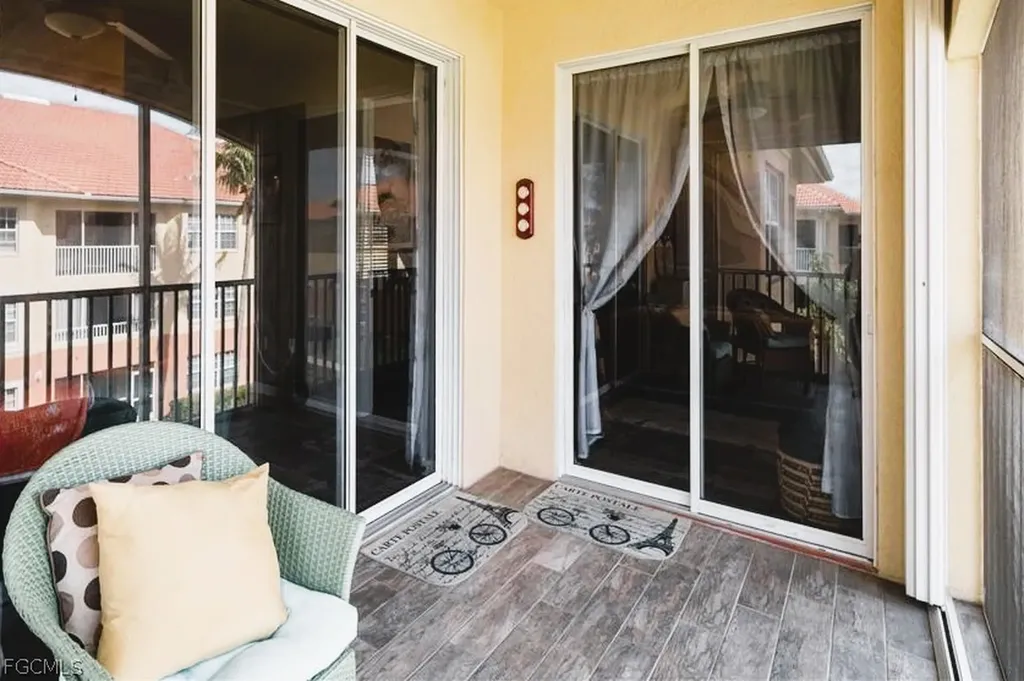 1137 Van Loon Commons Circle Cape Coral FL 33909