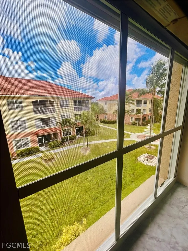 1137 Van Loon Commons Circle Cape Coral FL 33909