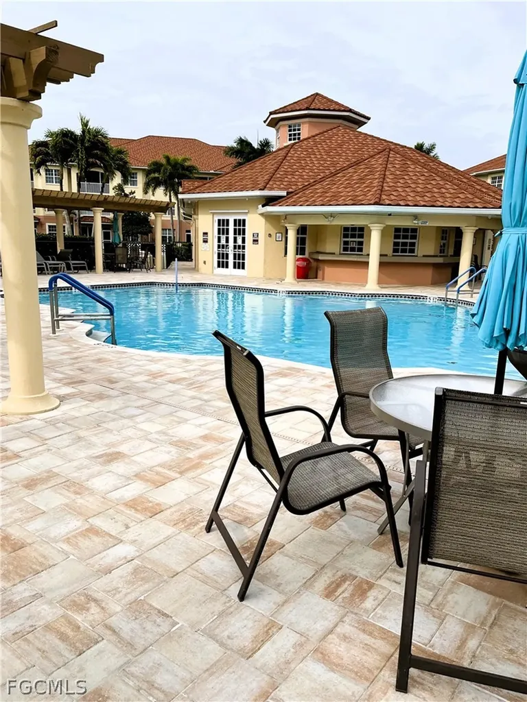1137 Van Loon Commons Circle Cape Coral FL 33909