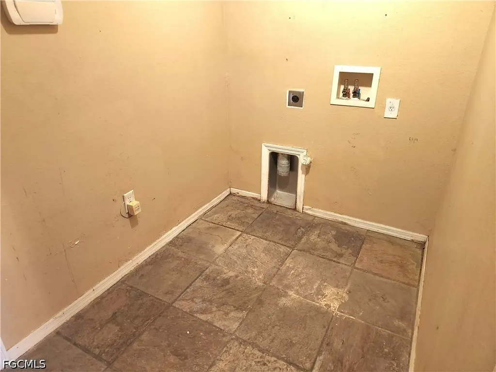 3601 NE 21st Place Cape Coral FL 33909
