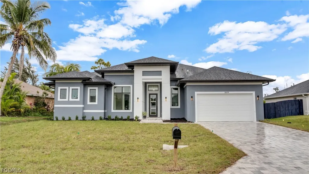 1819 SW 11th Street Cape Coral FL 33991