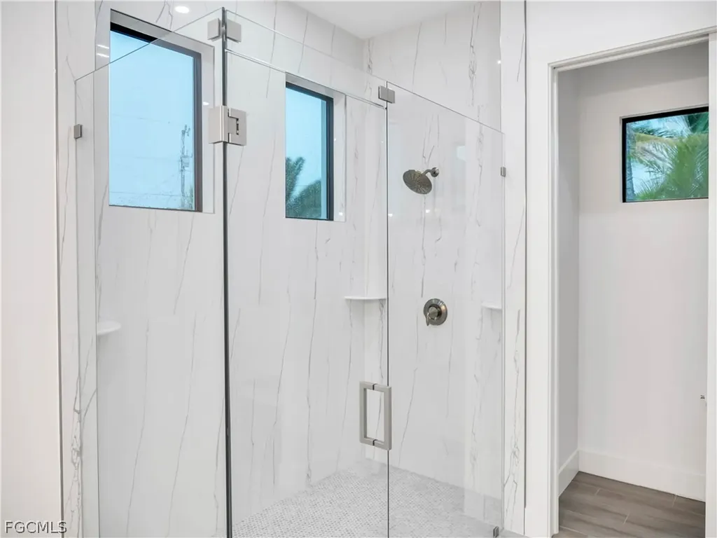 1819 SW 11th Street Cape Coral FL 33991