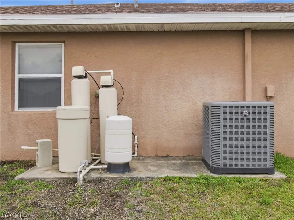 731 Long Lines Lane Lehigh Acres FL 33974