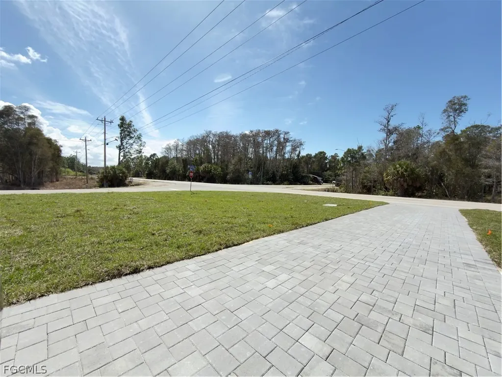 945 Homestead Road S Lehigh Acres FL 33974