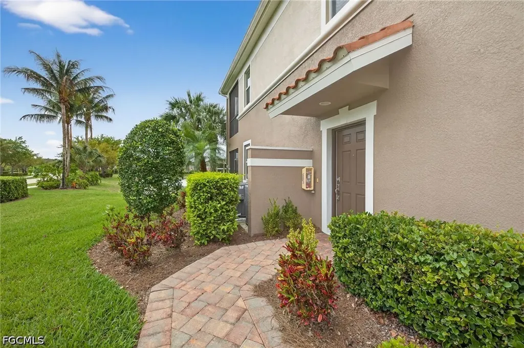 10210 Glastonbury Circle Fort Myers FL 33913