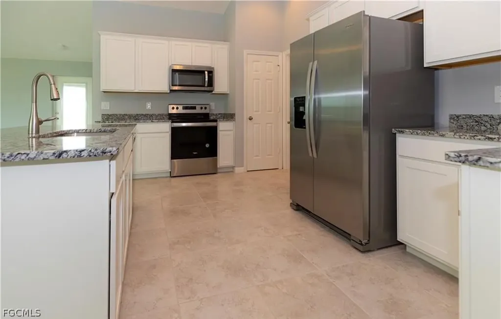 1400 SW 1st Terrace Cape Coral FL 33991