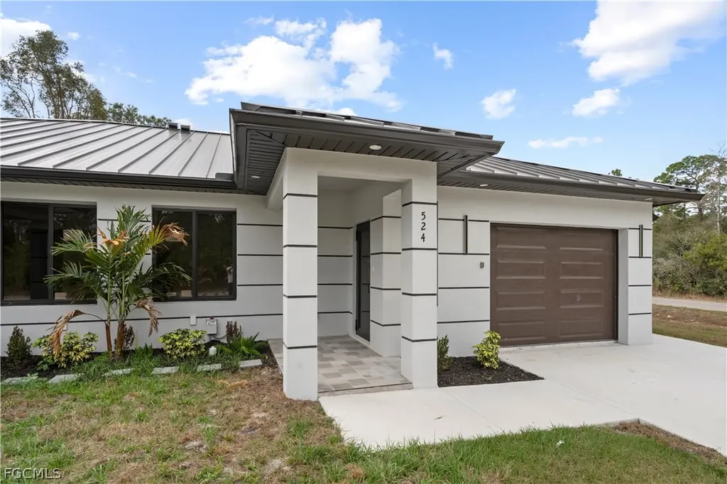 526 Knapp Street Lehigh Acres FL 33974