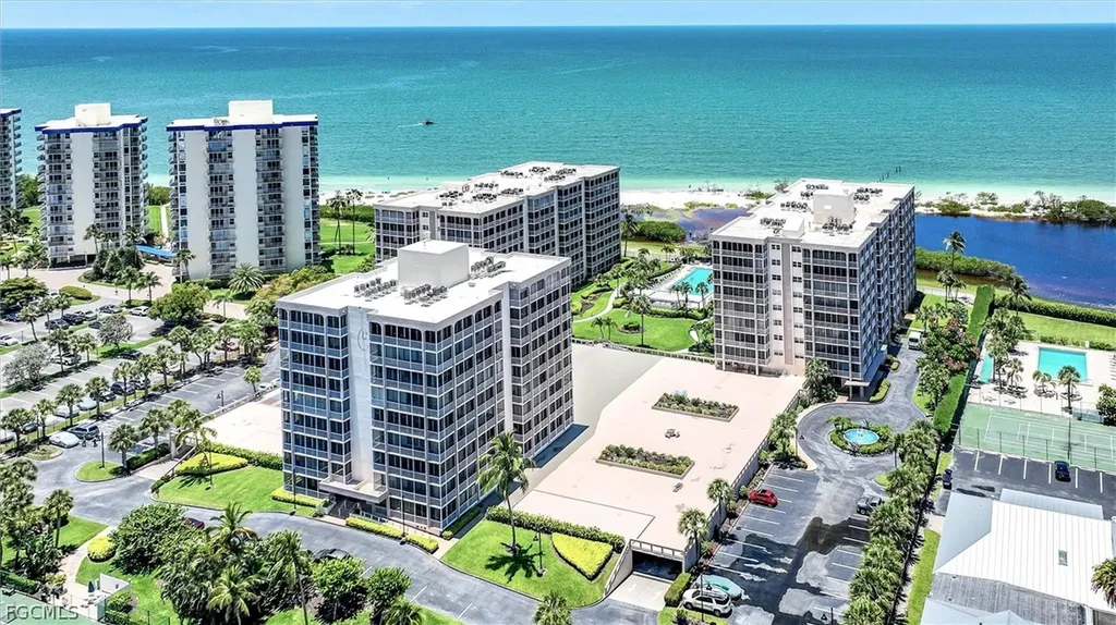 Fort Myers Beach FL, 7146 Estero Boulevard, Unit 415