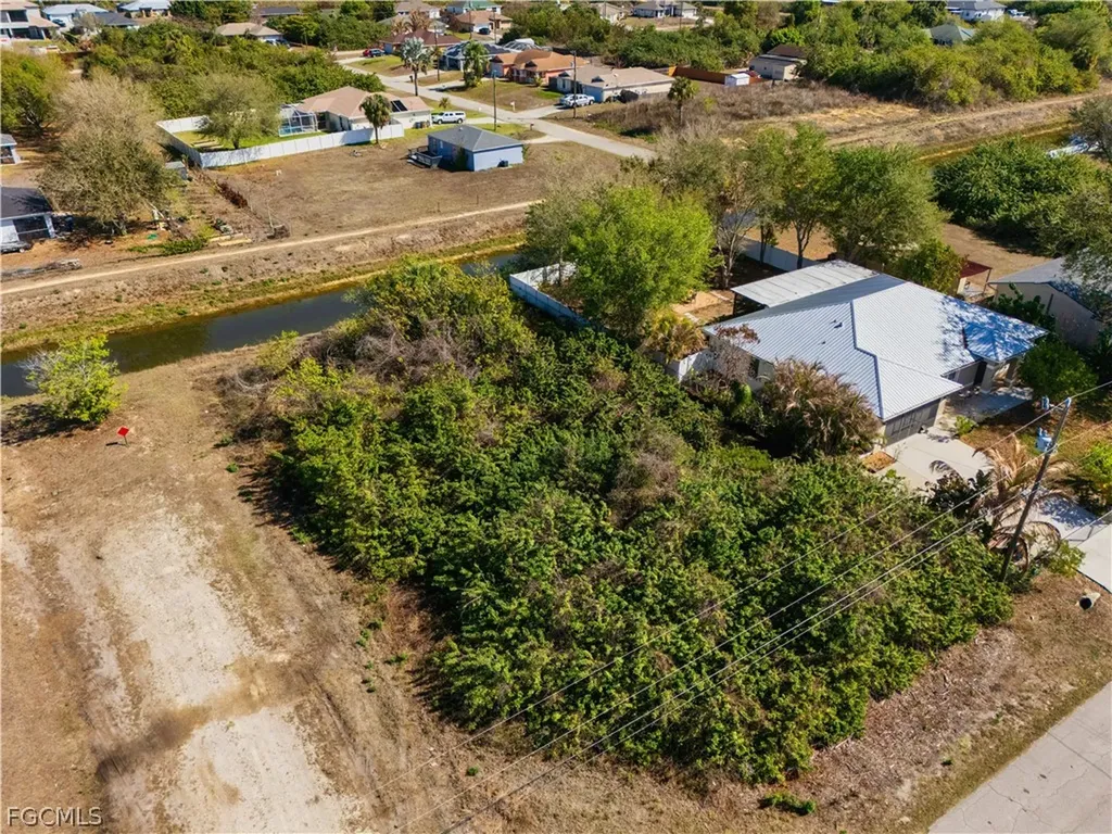 3718 15th Street SW Lehigh Acres FL 33976
