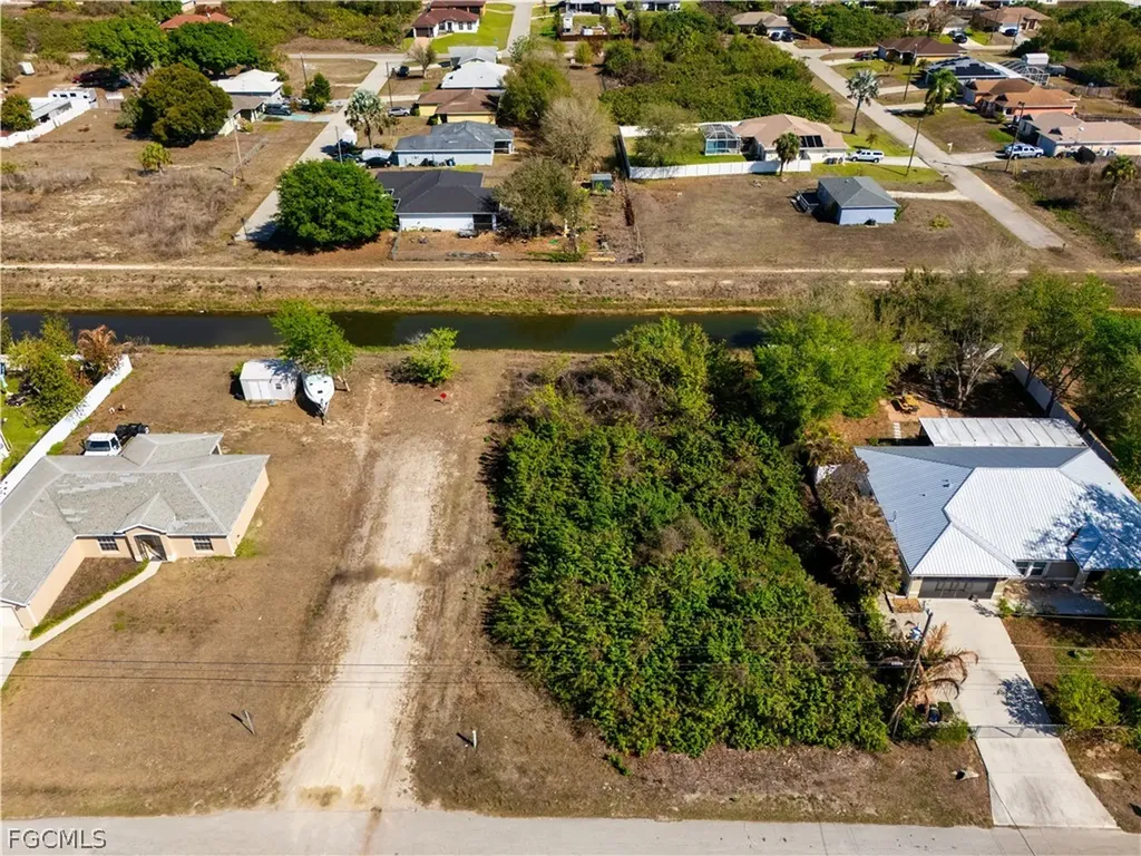3718 15th Street SW Lehigh Acres FL 33976