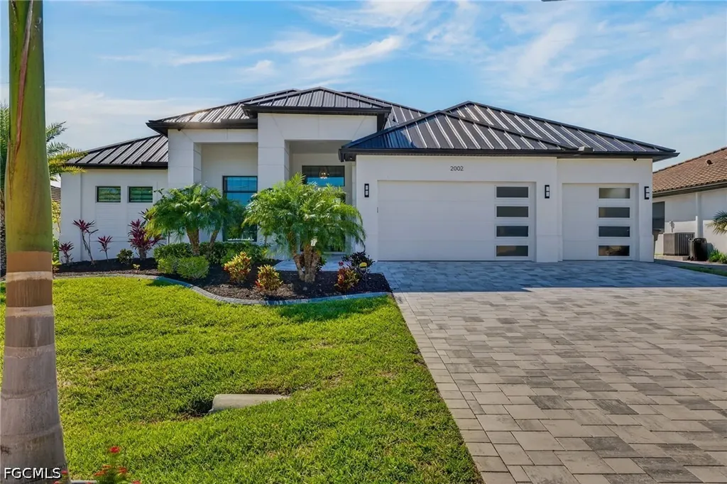 2002 SE 18th Avenue Cape Coral FL 33990