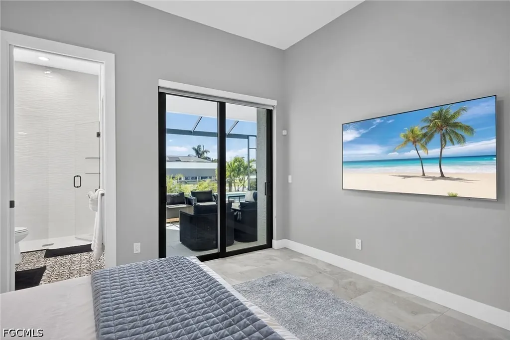 2002 SE 18th Avenue Cape Coral FL 33990