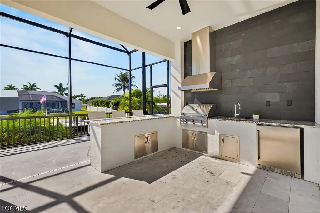 2002 SE 18th Avenue Cape Coral FL 33990