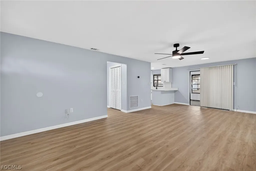 876 Linnaen Terrace NW Port Charlotte FL 33948