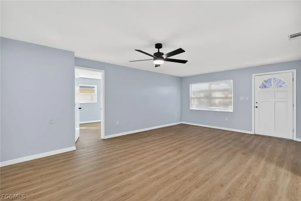 876 Linnaen Terrace NW Port Charlotte FL 33948