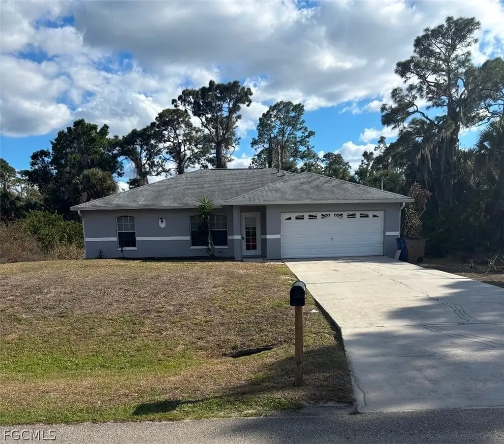 3733 Kittyhawk Drive Fort Myers FL 33905