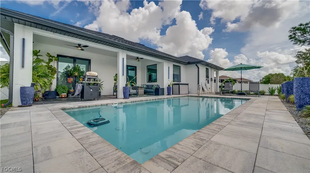 4211 10th Street SW Lehigh Acres FL 33976