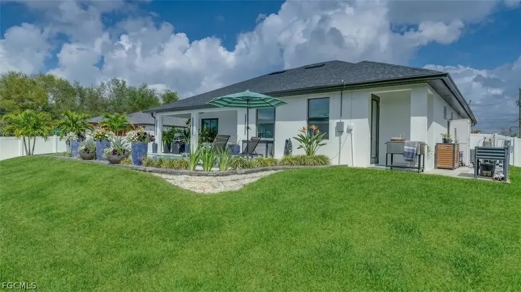 4211 10th Street SW Lehigh Acres FL 33976