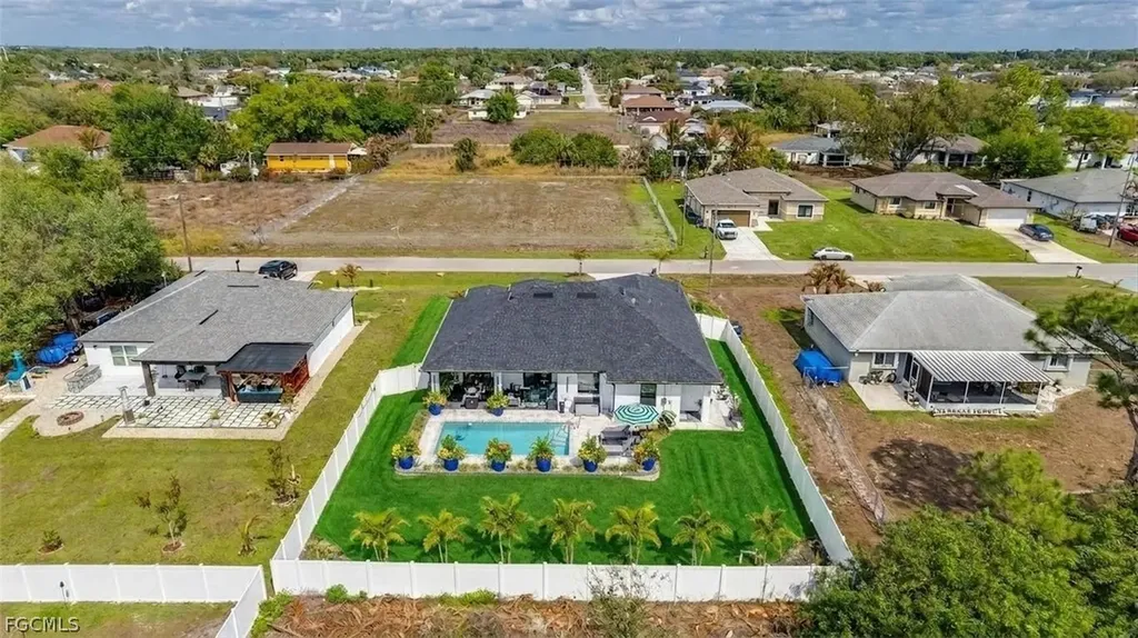 4211 10th Street SW Lehigh Acres FL 33976